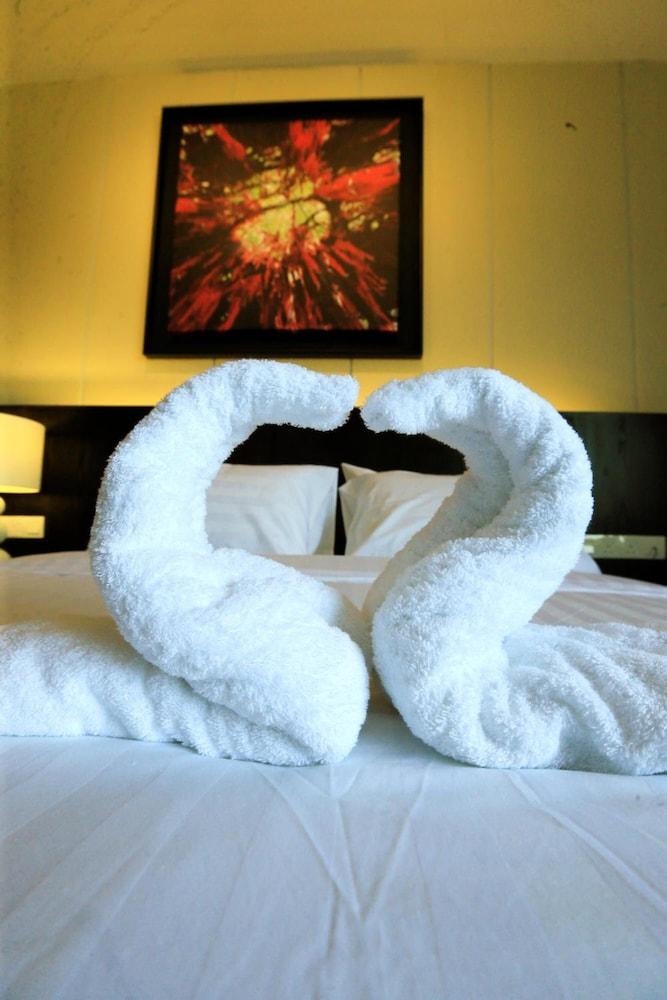 VI Boutique Hotel Kuala Selangor Kültér fotó